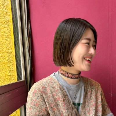 mihox22's profile picture. フリーライター｜バンド裏方 @mihox22_GM｜ 古着・色あるお洒落愛好家｜アクセサリー作家｜ コーヒーとチョコレートと焼鳥｜年に3回は劇場でお笑いを観れたらうれしいみずがめ座｜ソーシャルアパートメント住み