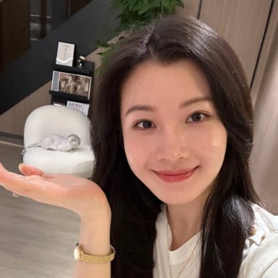 LucyYi2024's profile picture. 