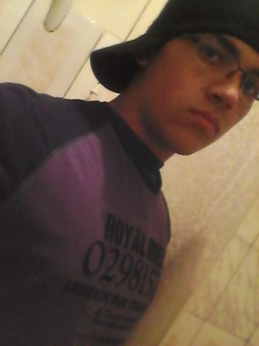 AlisonHuchak's profile picture. Minha alegria estava se tornando um esquecimento de minha alma, e agora volto a ser quem sempre foi.... livre.