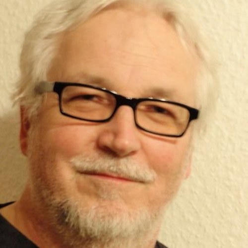 karelspanhak's profile picture. http://t.co/Un4NnQEsA1
Bühnen und Kostümbildner , Iightdesiner