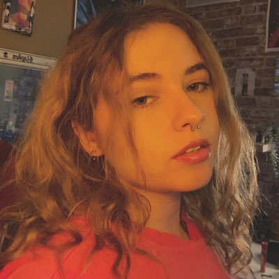 aastrayas's profile picture. 23 | England | She/Her