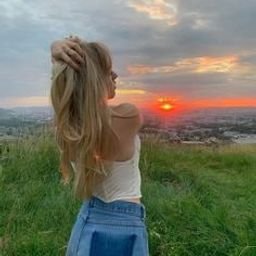I never feel lonely, to put it romantically, I am completely free.