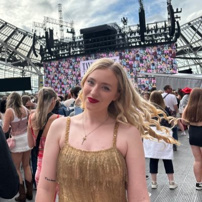 25 • irish 🇮🇪 • swiftie since ‘08 • TN x24 • eras tour chicago, paris, wembley & dublin