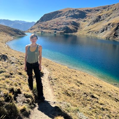 AliciaV_0726's profile picture. 