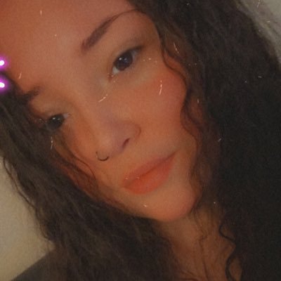 Former proffesional female cs2 player still on the grind
LFT