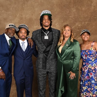 Wife of Stacey Castle, Mother of Quenton, Stephon and Staci