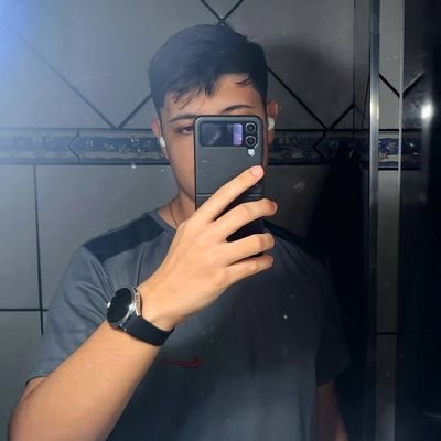 -Editor de vídeos | Contato DM
-ADM da @burraookk e de mais algumas aí
-Agência e Produtora: @EclipseRoad
-Portfólio⬇