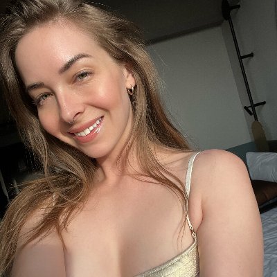 Small tits, huge personality 💗 I only respond on OnlyFans, subscribe & message me there! 👉 https://t.co/QDSeihP4tT