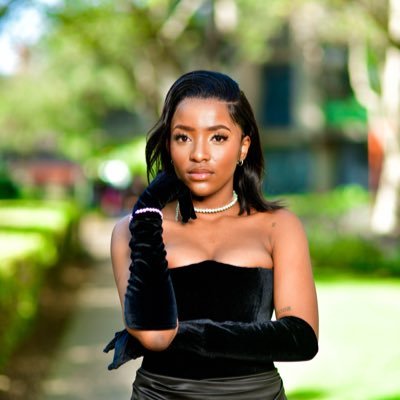 mandisamntungw1's profile picture. 