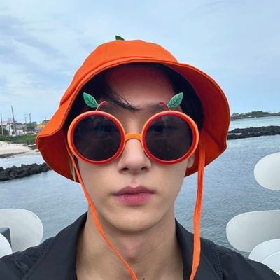 yourxzbae's profile picture. be kind