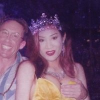 Flowey_Wave's profile picture. 🌺 INFJ |🔰Level 22 | ☀️ Sluníčkář ^w^ 
🐍 Anarchoagorista | 🌈 Progresivista 
🧬 Transhumanista |🌟 Individualista 
🏳️‍⚧️ Svoboda osobní i ekonomická🗽