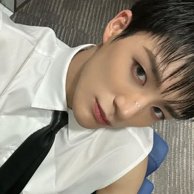 ★ : this user is currently in love with 𝑙𝑒𝑒 𝑗𝑒𝑛𝑜 !! ✮NCT ✮AESPA ✮RIIZE ✮SVT ✮TBZ