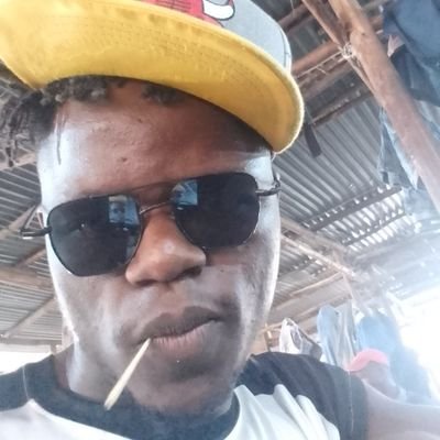 JonathanL20992's profile picture. 