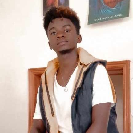 gitaridenis1's profile picture. cool bt dangerous 🤞💯