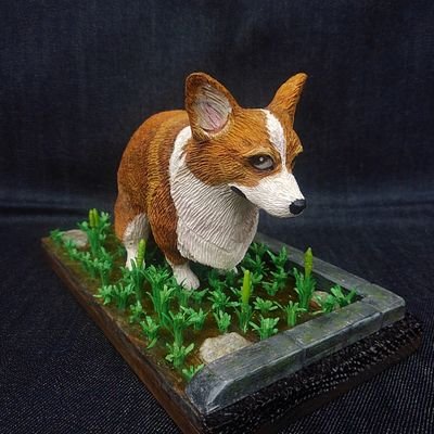 木彫りのコーギー（制作中） 懲りずにまたコーギー🐶制作中～🔨 ⁡⁡ ⁡#コーギー #コーギー犬 #木彫り