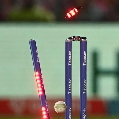 PratikDeb122's profile picture. 