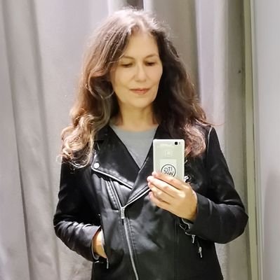 jfageelhoed's profile picture. Cultureel westers-liberaal-conservatief; Sociaal-economisch links-midden - atheïst (geloof alleen in de wetten van de natuur) - 60 is het nieuwe 45... soms