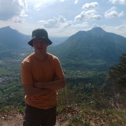 FDincq's profile picture. Naissance a Lens 1986 .
Artois d'Arras.
Atteint du surdité.
Langue du signe du
Français. 
(Contacter aux messages prives / aux messages publiés ) Merci .