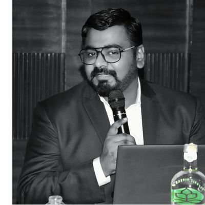 Deputy Director, ASSOCHAM.
Previously with FaMeTn GoTN