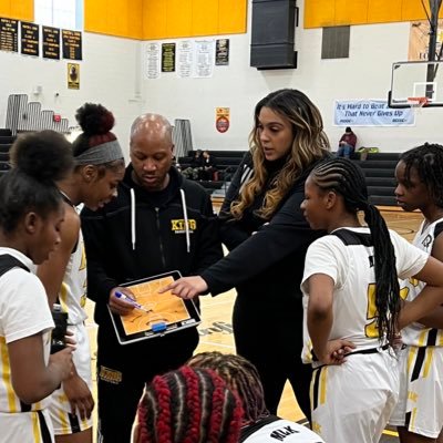 @mlkgirlsbball Assistant Coach🏀 @EMUWBB Alumni. @HF2GBB Alumni. @MittenRecruit