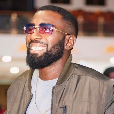 Musician 🇬🇭 || C.E.O Forever Music & Film || Mic’s Ventures || Painting