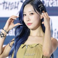 ✧ (@inthe__m00d) 's Twitter Profile