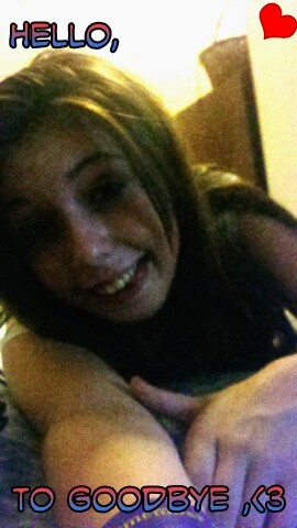 i'm alexis , obv ^ Lol . If you wanna get to know me , then message me :)
