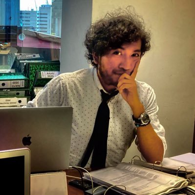Afrodescendiente con apellido esclavo y raíces indígenas / Foto / periodismo / cultura / literatura / memoria / D.D.H.H. / Servidor público.