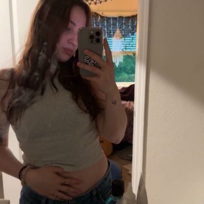 livinlikeivey's profile picture. 🌈