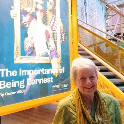 Loves to garden, read, be by the sea, small islands. Addicted to Radio 4. Theatregoer. Volunteer, Working Class Movement Library https://t.co/QbCzYNkAey