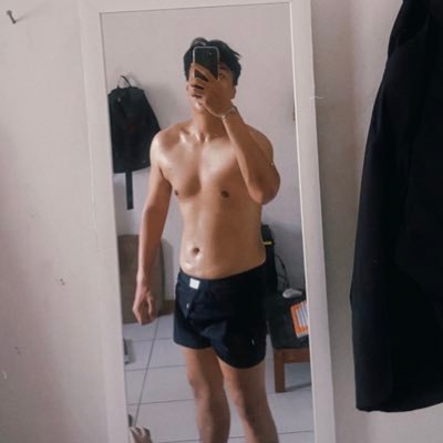 felix69gallardo's profile picture. M25