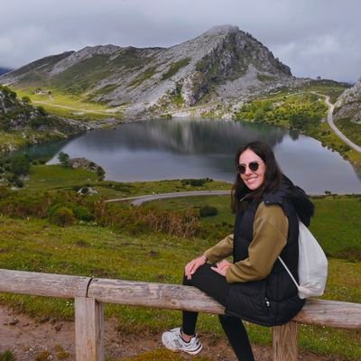 Un poco nómada 🚶 pero muy isleña 🏝
Periodista e insaciable viajera 🌌
× CM y redactora en @metropoliscomu