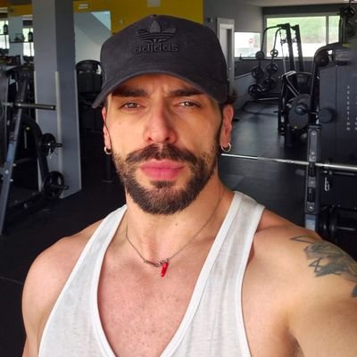 Giuseppemiciel's profile picture. Ciò che è destinato ad essere resiste