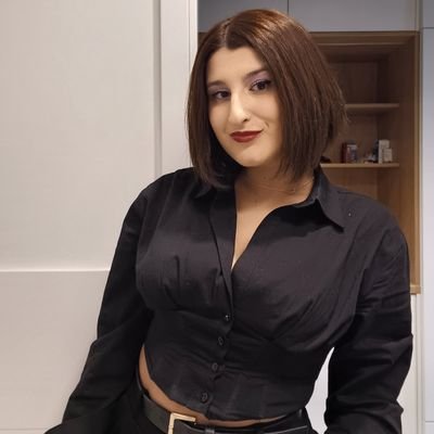 Cemreeee7's profile picture. Hacettepe Üniversitesi (BA) Sosyoloji&Tarih| Ankara Üniversitesi (MA) Siyaset Sosyolojisi| SAKM 🎭