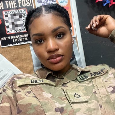 BienLand's profile picture. keep it private ✌️❤️