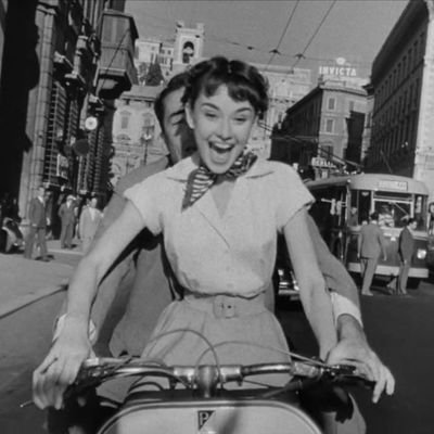 hiara_2's profile picture. 