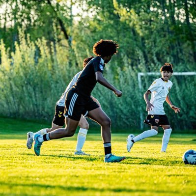 Class of 2026 | “6’0”160 Striker/Winger | Blaine High School (MN) EA + Varsity