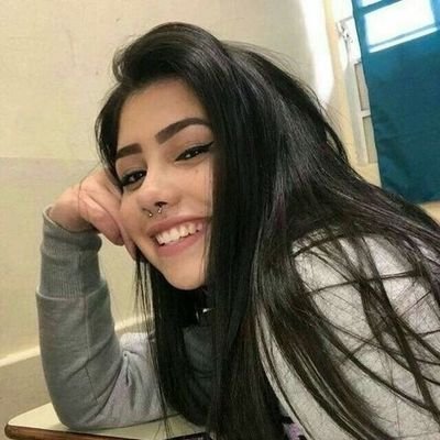 CristinaCoror0's profile picture. 