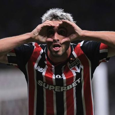 vitorhugo_11's profile picture. 