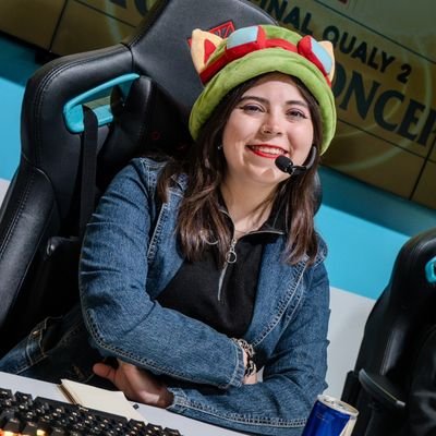 Cantante y Compositora🎸
Caster de LoL y Valorant ❤️/
Locutora en @pgeekpower🎧🎙️/
/ Streamer/ Organizadora de Torneos.