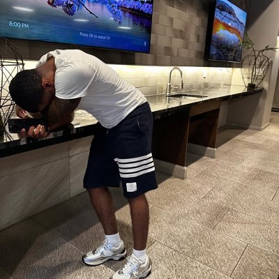 whereyoubeenn's profile picture. Out of Order.