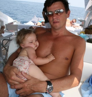 Marcuslp12's profile picture. incompetant tweeter