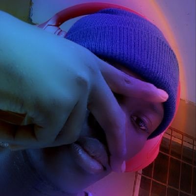 Entertainmener, selfie lover, memes and more