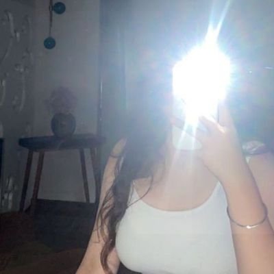 syeilawxz's profile picture. 