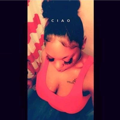 ShesDope1992's profile picture. 
