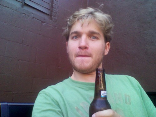 Magic_pants4's profile picture. I'm fully aware of my sex April. 9/10 girl's i talk to can't stop undressing me w/ they're eyes during conversation.  
Chicago, IL