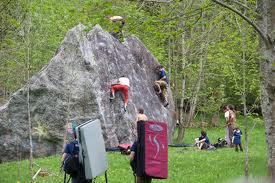 Il più grande raduno internazionale di arrampicata sportiva!! The world's biggest bouldering and climbing meeting!!