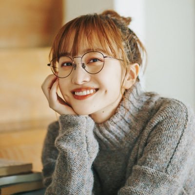 えくぼの落とし穴にハマって10年目オーバー🙌ももクロの夏菜子ちゃん推してます🍒ྀིReZARD愛好家💯ポケポケハマってます