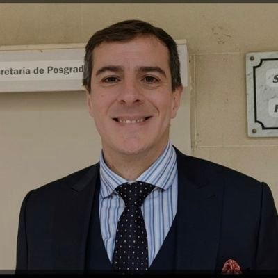 Abogado. Comodorense.
Actual Consejero por los abogados en el Consejo de la Magistratura del Chubut.