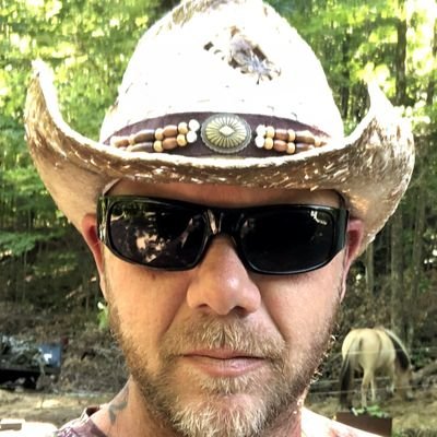 PhilippeBolduc7's profile picture. Just a family man and crypto fan trying to make it... #NFT #BNB  #CRYPTO #SOL #WEB3  #PROMOTER #ETH #BSC #GENERATIONALWEALTH